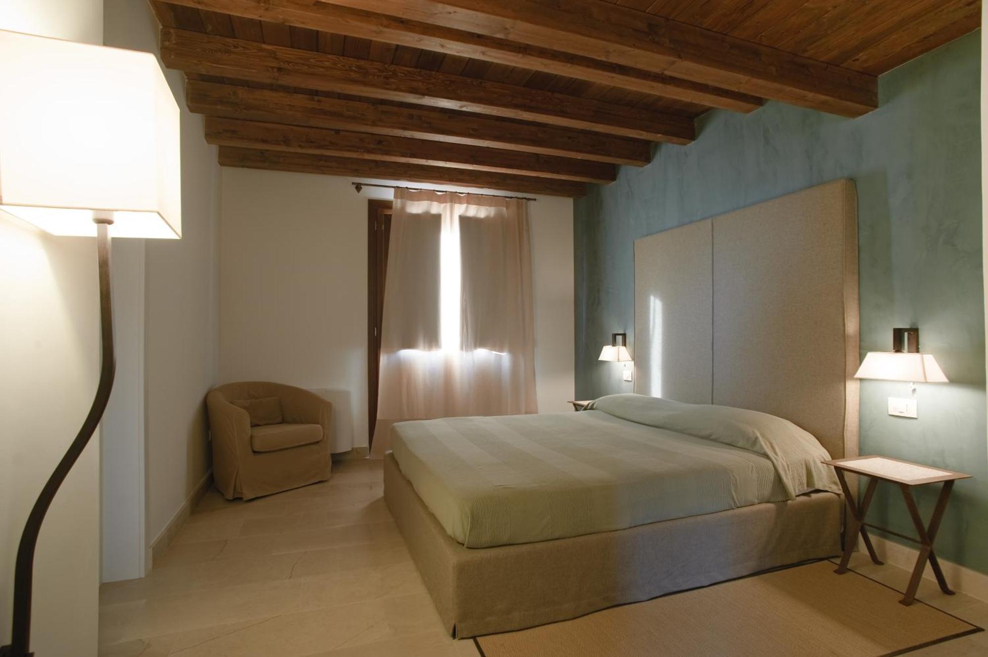 Hotel Relais Parco Cavalonga 4*
